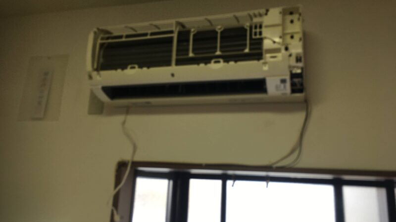 AN2８SES-Wのエアコンを清掃いたしました。 