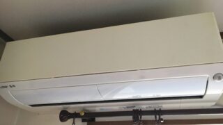 MSZ-AH405S-Wのお掃除付きエアコンを分解洗浄いたしました。 